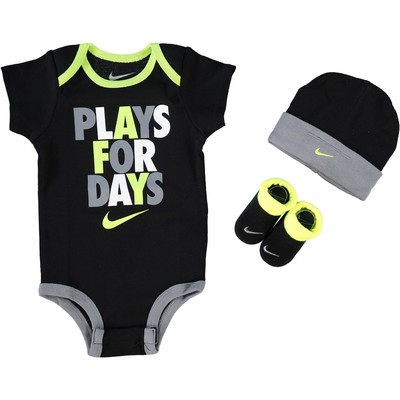 nike baby girl gift set