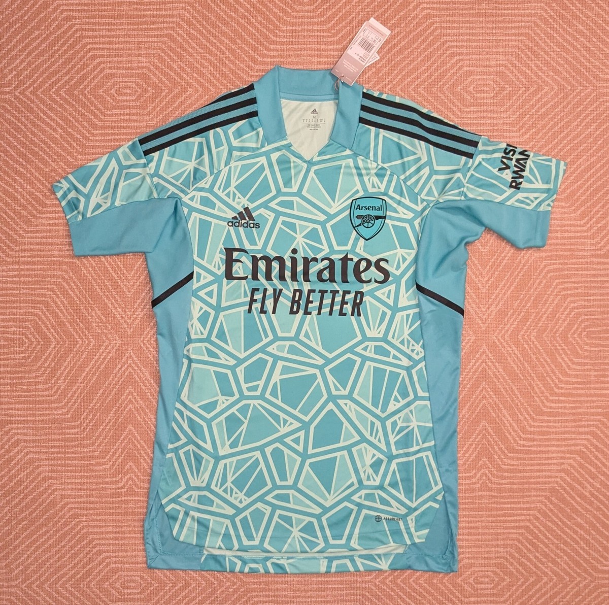 arsenal goalkeeper kit