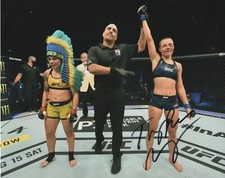 UFC Fighting Champ Rose Thug Rose Namajunas Signed Autographed 8x10 Photo COA #4