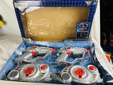 Elite Operations Laser Spielset 2 Waffen 2 Ziele unbenutztes Spielzeug R Us 