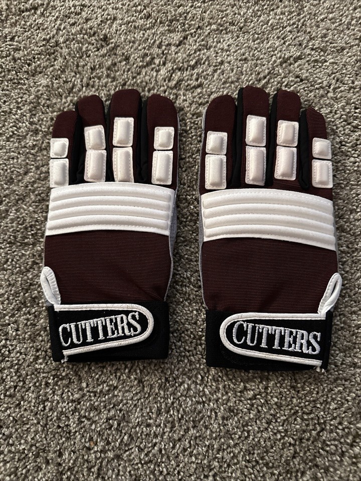 Cutters LinebackerRunning BackLineman Adult Med. Padded Football