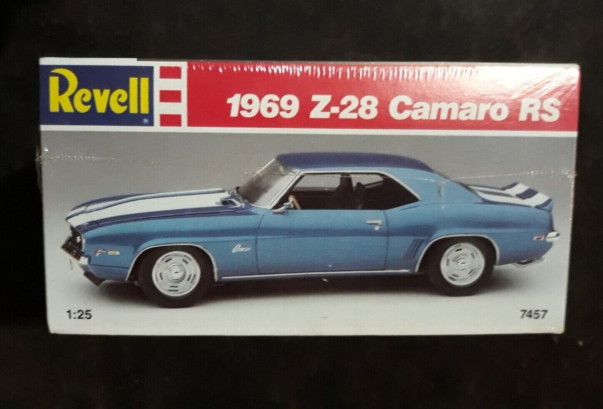 Revell 1969 Z-28 Camaro RS 1:25　カマロ s-l1200.jpg