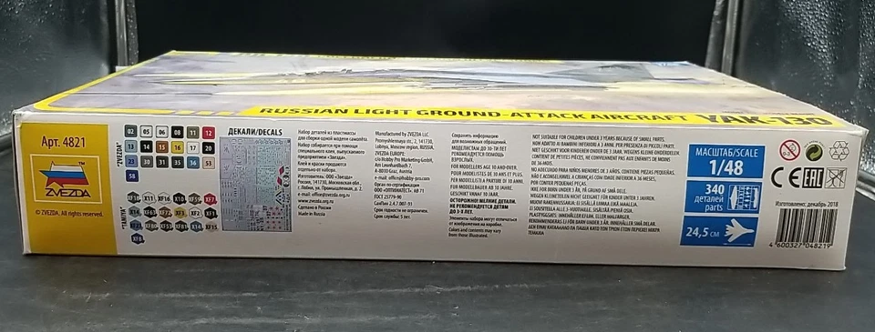 Kit modelo avión ataque terrestre ligero ruso Zvezda Yak-130 escala 1/48 NIOB Foto 2 de 4