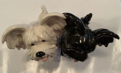Goebel Pair 3050508 Westies Terrier Dog Figurine Joined Black White (88ia) - Picture 6 of 6