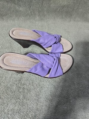 New Aerosoles Cross Strap Wedge Heel in Lavender W7