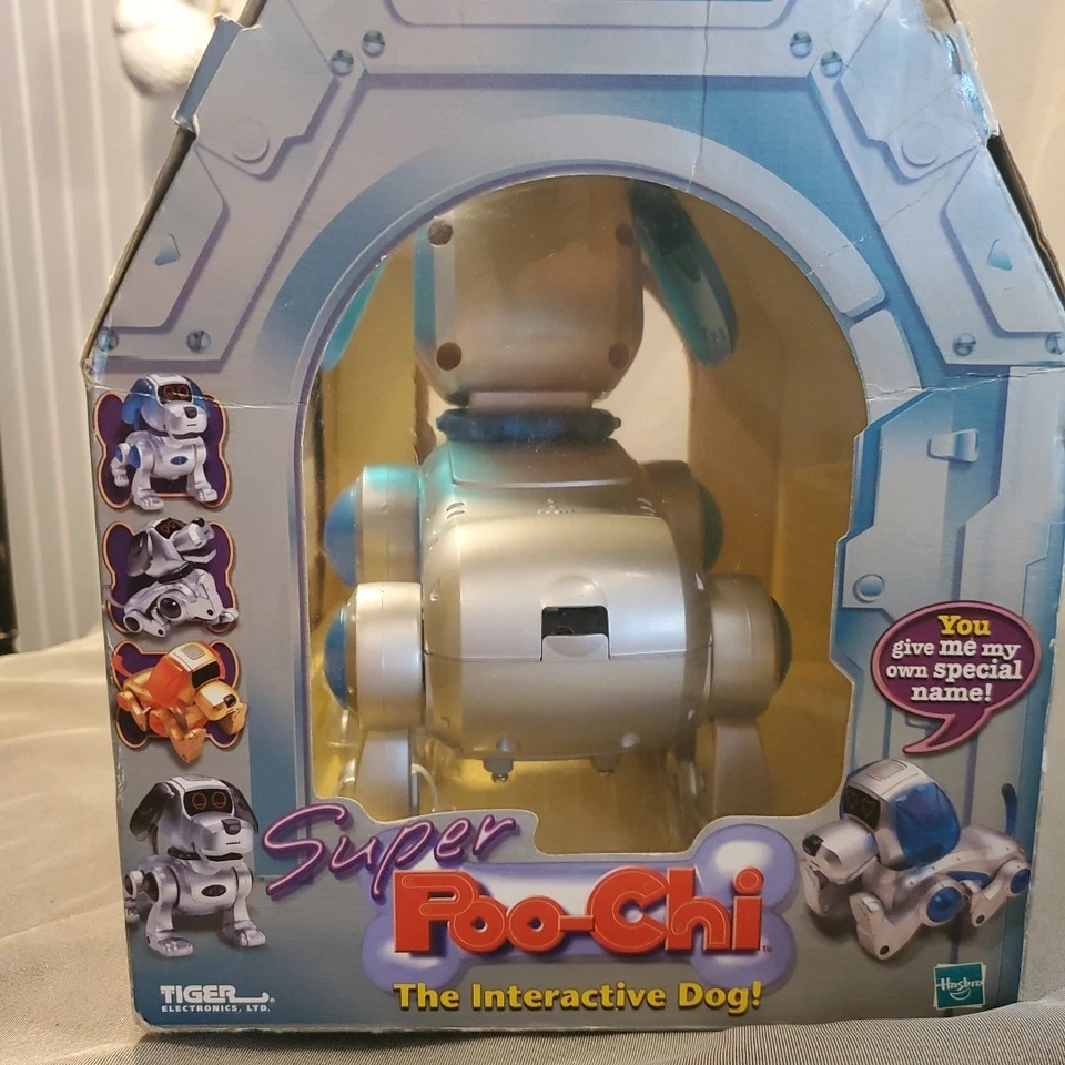 Super Poo-chi 2000, A Robo-chi Pets de Tiger Electronics, plateado y azul con hueso Foto 3 de 4