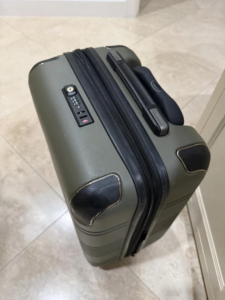 Travelpro Bundle Alpha Pro Hardside Verde Juego de Maleta 2 Piezas 21”/25” ¡Se Expande! Foto 2 de 4