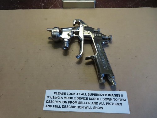 Anest Iwata HVLP LPH-200-LV6 Pressure Feed Spray Gun 1.4 Tip HVLP PAINT GUN NICE