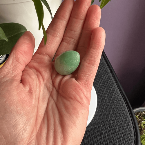 Green Aventurine Crystal Egg Meditation Stone - Picture 2 of 9