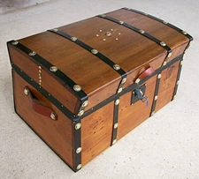 Civil War Era Jenny Lind Antique Stagecoach Trunk, Restored, Tray, Lock & KEY