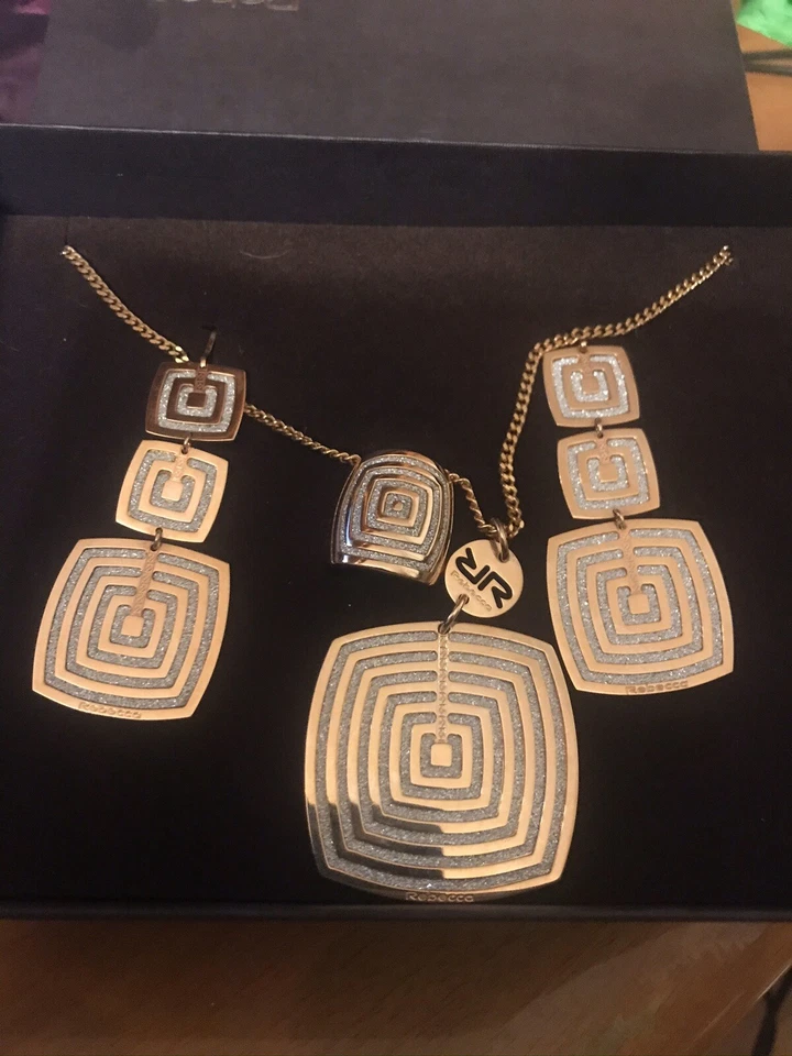 Rebecca Italy Drop Earnings Infinity Collection 18k rose Gold Plated Bronze - Image 3 of 3