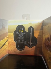LEGO NINJAGO Stone Armor Cole Minifigure Set 5004393 with Collectible Box