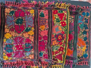 Vintage Set Of 5 Mexican Floral Embroidered Placemats Vibrant Colors