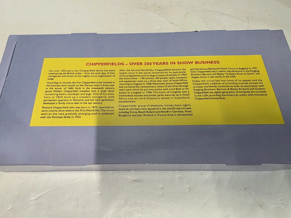 Corgi 1/50 Chipperfields Circus Vehicles Set Land Rover Morris Minor AEC Fire et - Image 3 of 4