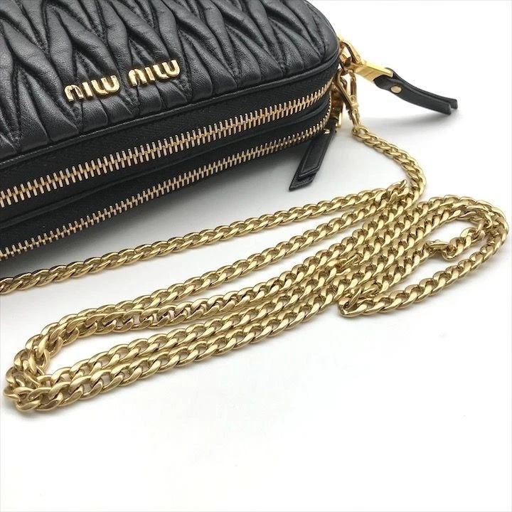 Borsa a tracolla MIU MIU Matelasse tracolla catena logo pelle nera USATA originale #S2290