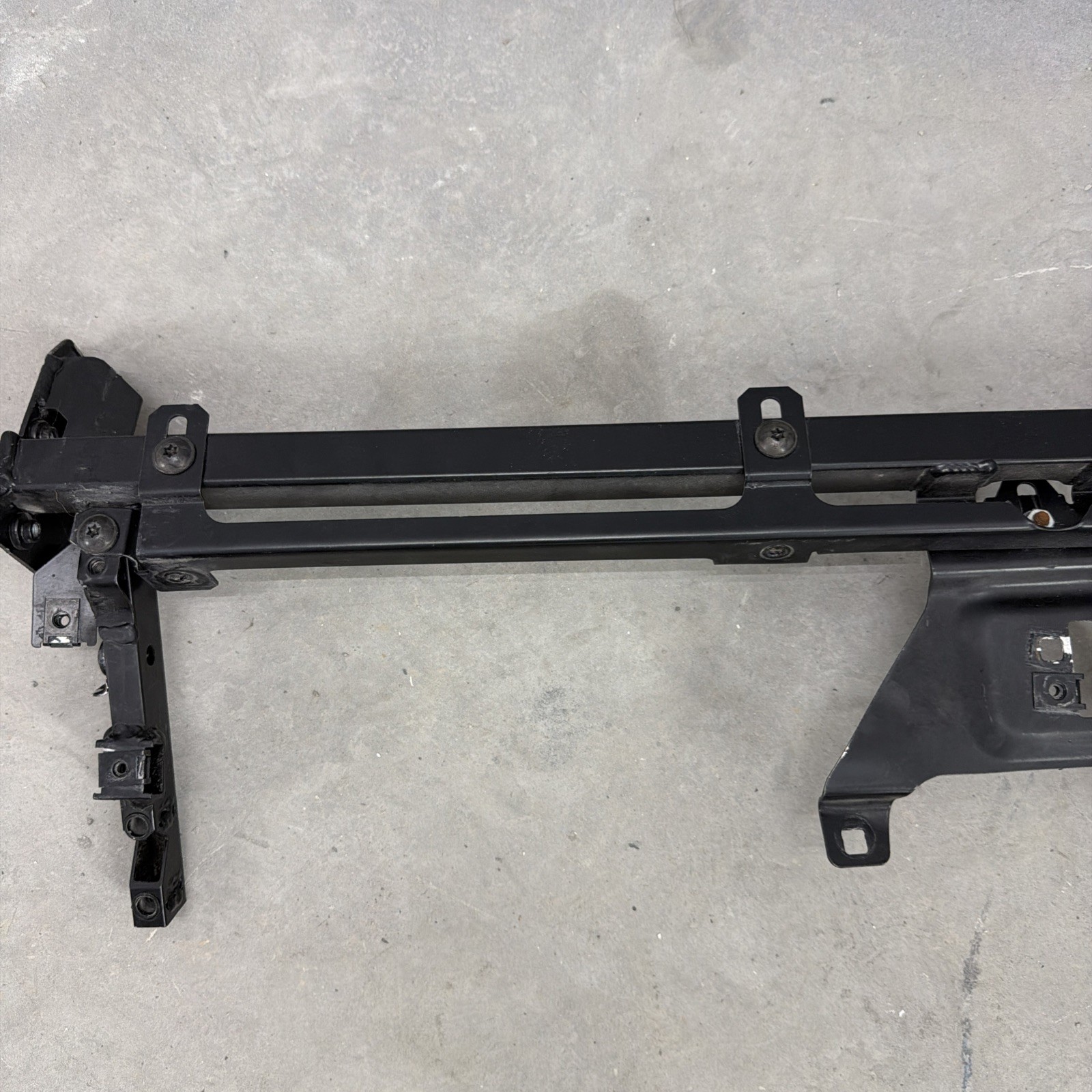 LAMBORGHINI HURACAN REAR BUMPER CROSSMEMBER SUPPORT BRACKET 4T0813753D OEM DAMAG