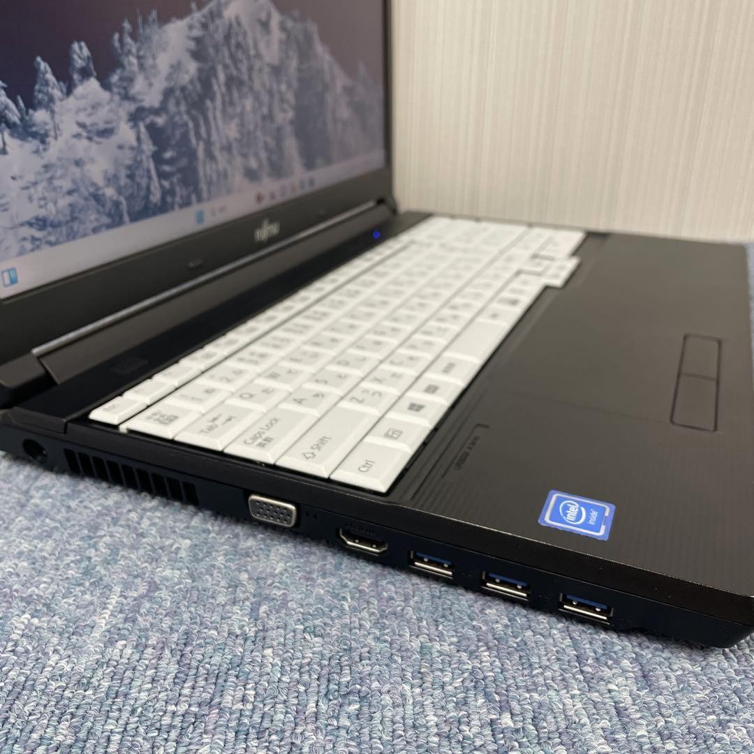 FUJITSU LIFEBOOK A577 Laptop Windows 11 Pro 16GB RAM 512GB