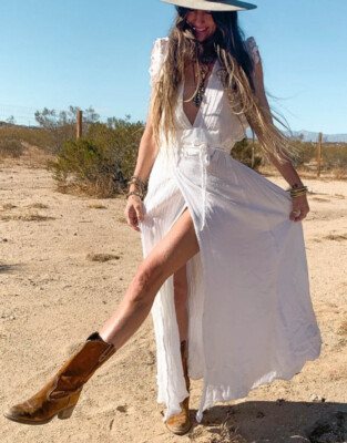 NWT JENS PIRATE BOOTY "WYNWOOD" WHITE BOHO BRIDAL FLOWY MAXI DRESS S | eBay UK NWT JENS PIRATE BOOTY "WYNWOOD" WHITE BOHO BRIDAL FLOWY MAXI DRESS S | eBay UK