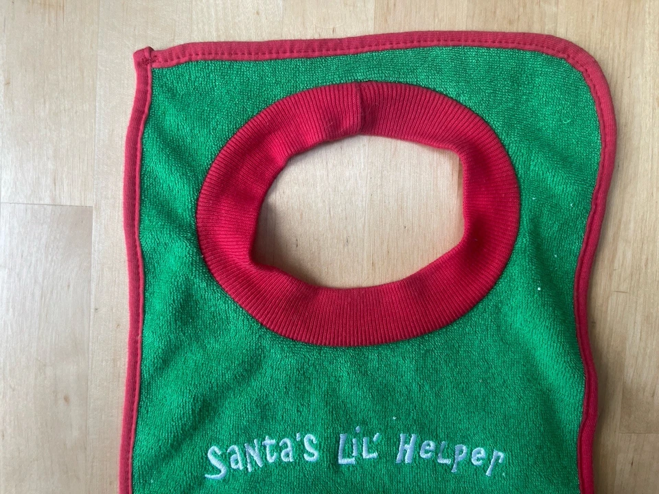 Unisex Bebé Navidad Navidad Vacaciones Regalos Santa's Lil' Helper Mezcla de Algodón Babero Verde Foto 3 de 4