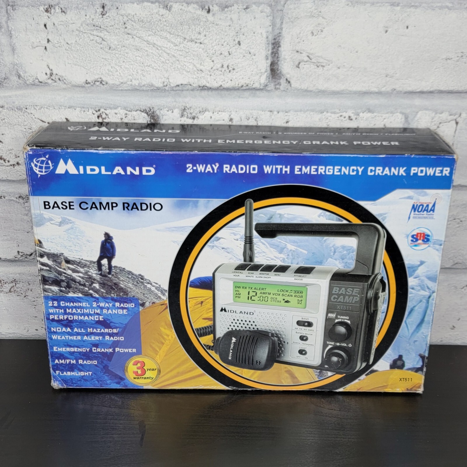 Midland XT511 22 Channel Emergency Crank Base Camp AM/FM Dynamo
