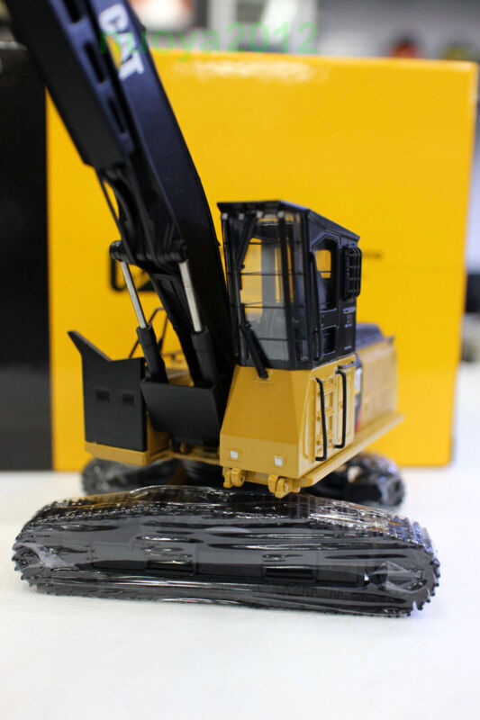 ミニカー CAT 568 1/50 Old Stock)1:50 CAT Engineering Car 568 Forest Logger