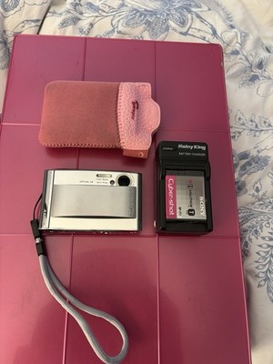 Sony CyberShot DSC-T5 Y2K Vibe  Camera-SD Card-Charger & Case-Tested Near Mint