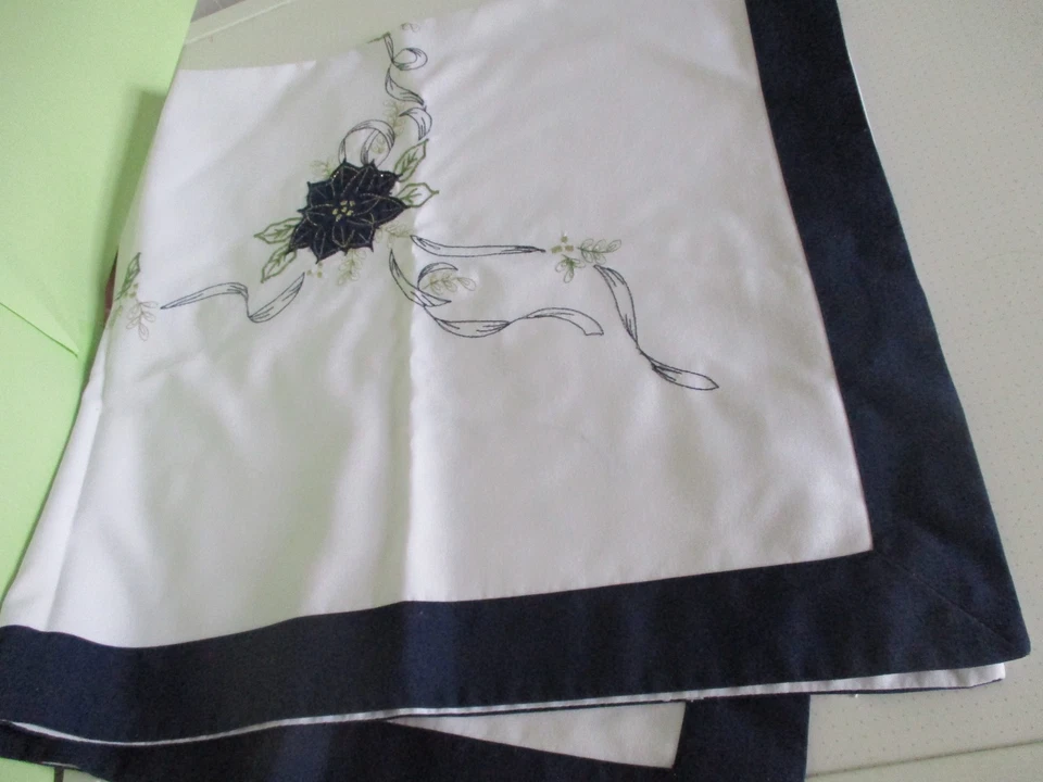 Tischdecke Mitteldecke  "Blauer Stern"