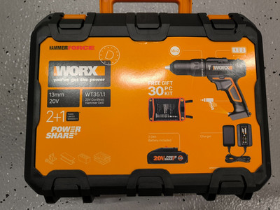 Worx WT351.1 Akku-Schlagbohrschrauber 20V   40Nm   LED   30tlg Zubehör 