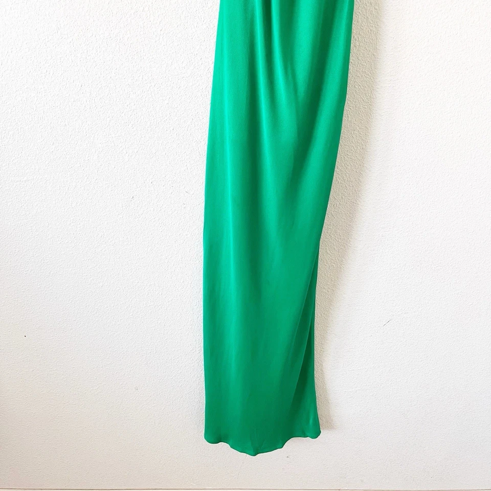 Maxi Vestido Meshki Satinado Drapeado Espalda con Split en Verde Talla L Foto 4 de 4