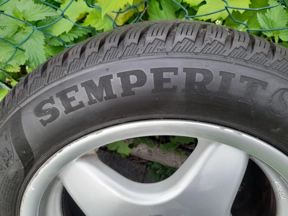 Sommerreifen mit Alufelgen 205/55 ZR 16 MERCEDES CLK - Bild 2 von 4