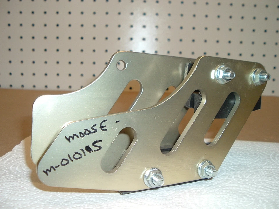 CHAIN GUIDE  [ MOOSE RACING  # M-01015 ]   ASST .  SUZ/YAM/KAW [ SEE NOTE] - Image 2 of 3