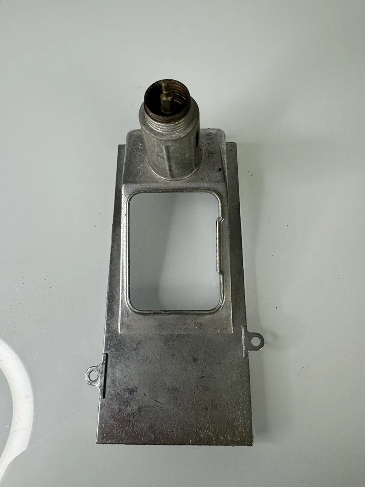 3915674 1970 1971 Chevrolet Corvette Ash Tray Insert OEM Cigarette Lighter C3  - Image 3 of 4