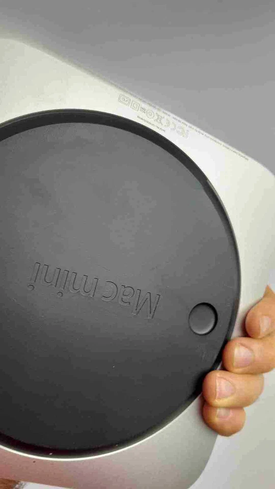 Apple Mac mini A1347 Desktop - MD389LL/A Server (2012) 2.3GHz i7 4 GB memory - Image 3 of 4