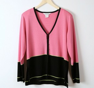 Details about Misook Pink Black Pointelle Trim Button Front Knit Colorblock Cardigan Jacket M Details about Misook Pink Black Pointelle Trim Button Front Knit Colorblock Cardigan Jacket M