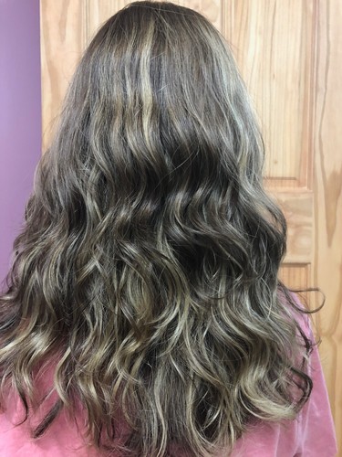 Malky European Sheitel multidirektionale gewellte hellbraune Highlights - Bild 7 von 12