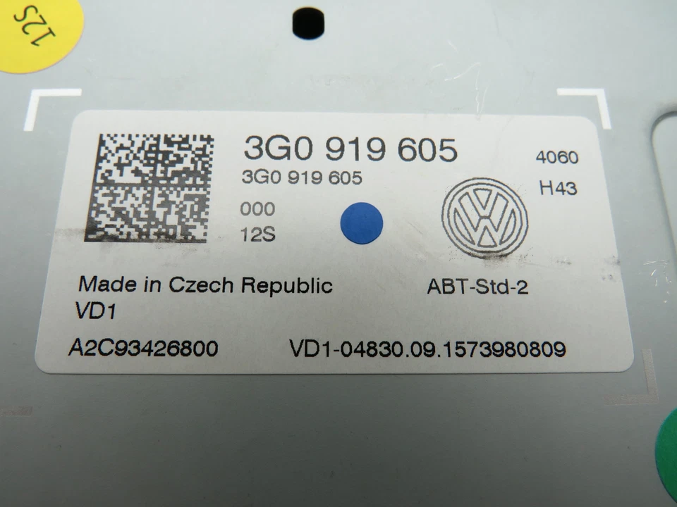 Display Anzeige Composition Media 6,5" Touchscreen VW Golf 7 Passat B8 Touran 2 - Bild 4 von 4