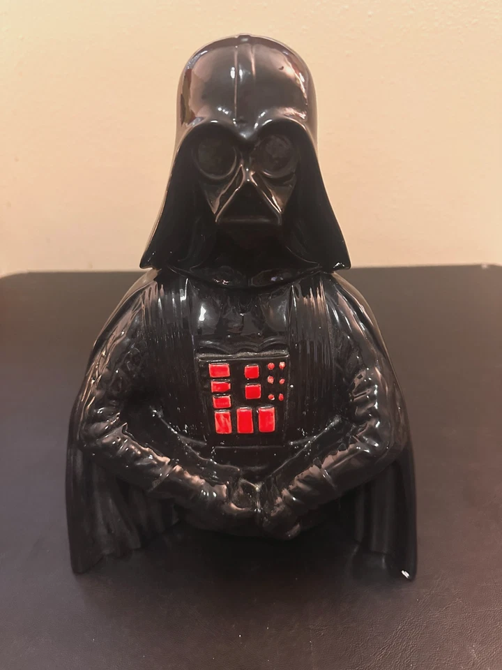 Vintage 1977 Star Wars Darth Vader 12" Ceramic Bust Figurine Red Details - Image 2 of 4