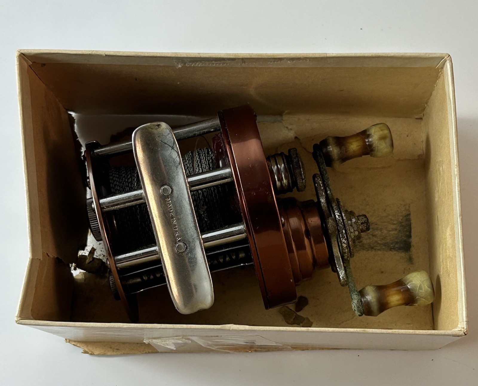 Shakespeare 1937 Direct Drive Free Spool Reel Copper Color