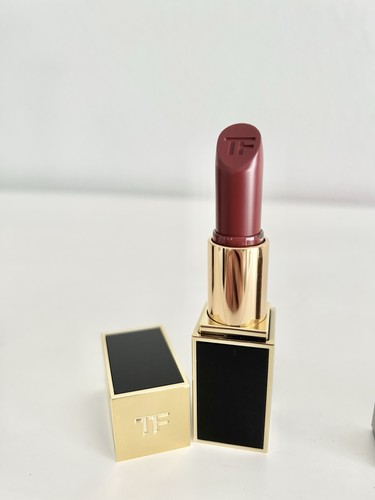 Tom Ford Lip Color Matte in Impassioned & 2 Traceless Soft Matte Face Primers - Picture 6 of 14