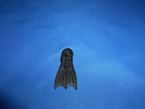 GI JOE COBRA FOR 1985 EELS OR 1986 WET SUIT FLIPPER #8 PART ACCESSORY