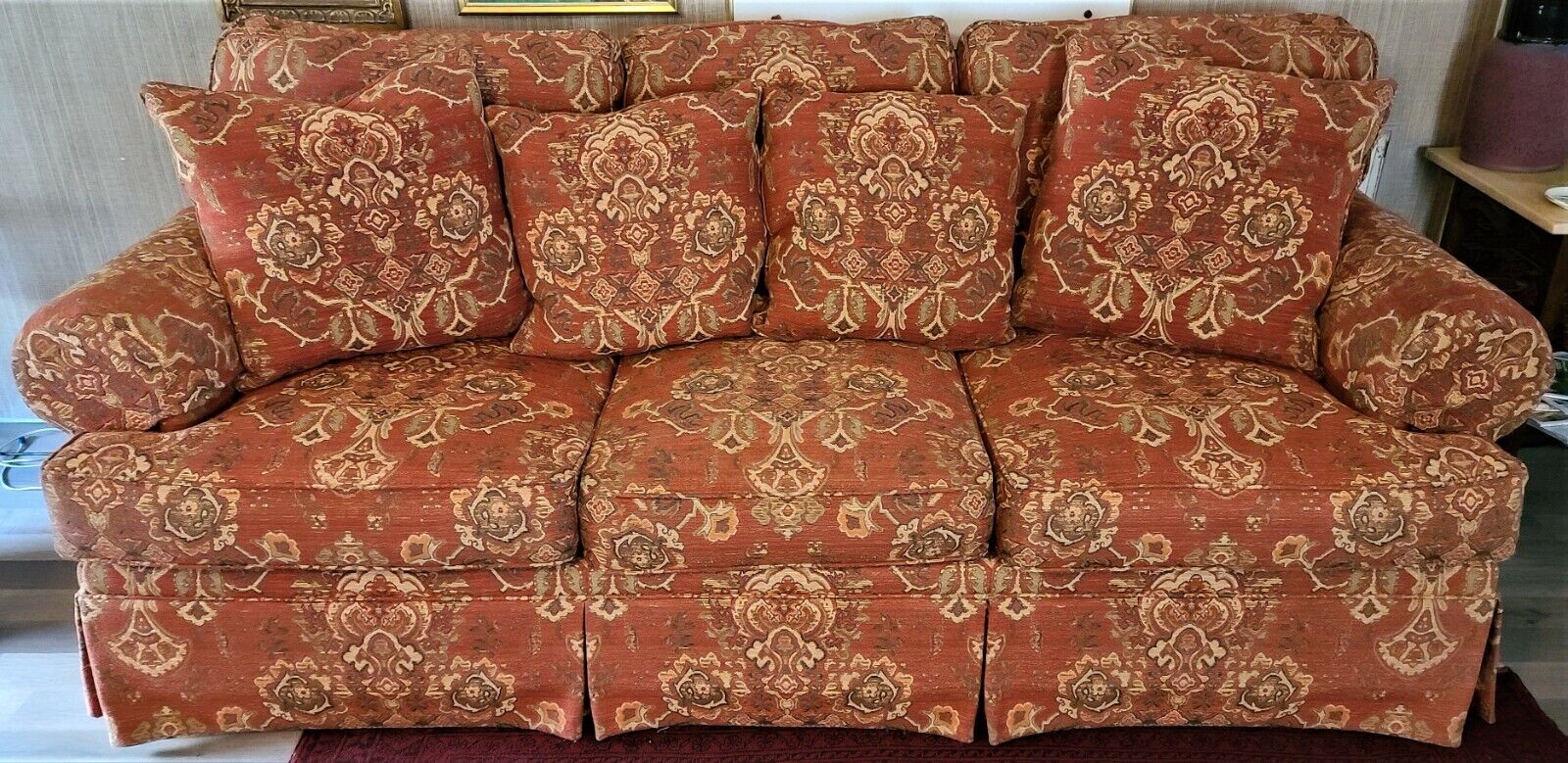 HENREDON Sofa Upholstery Collection English Style with 4 Pillows 