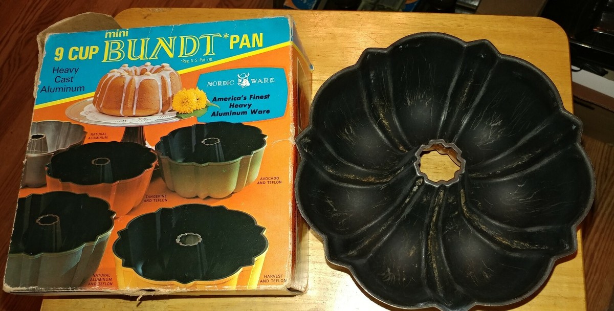 Nordic Silver Nordic Ware 9-Cup Bundt Quartet Pan - Gold