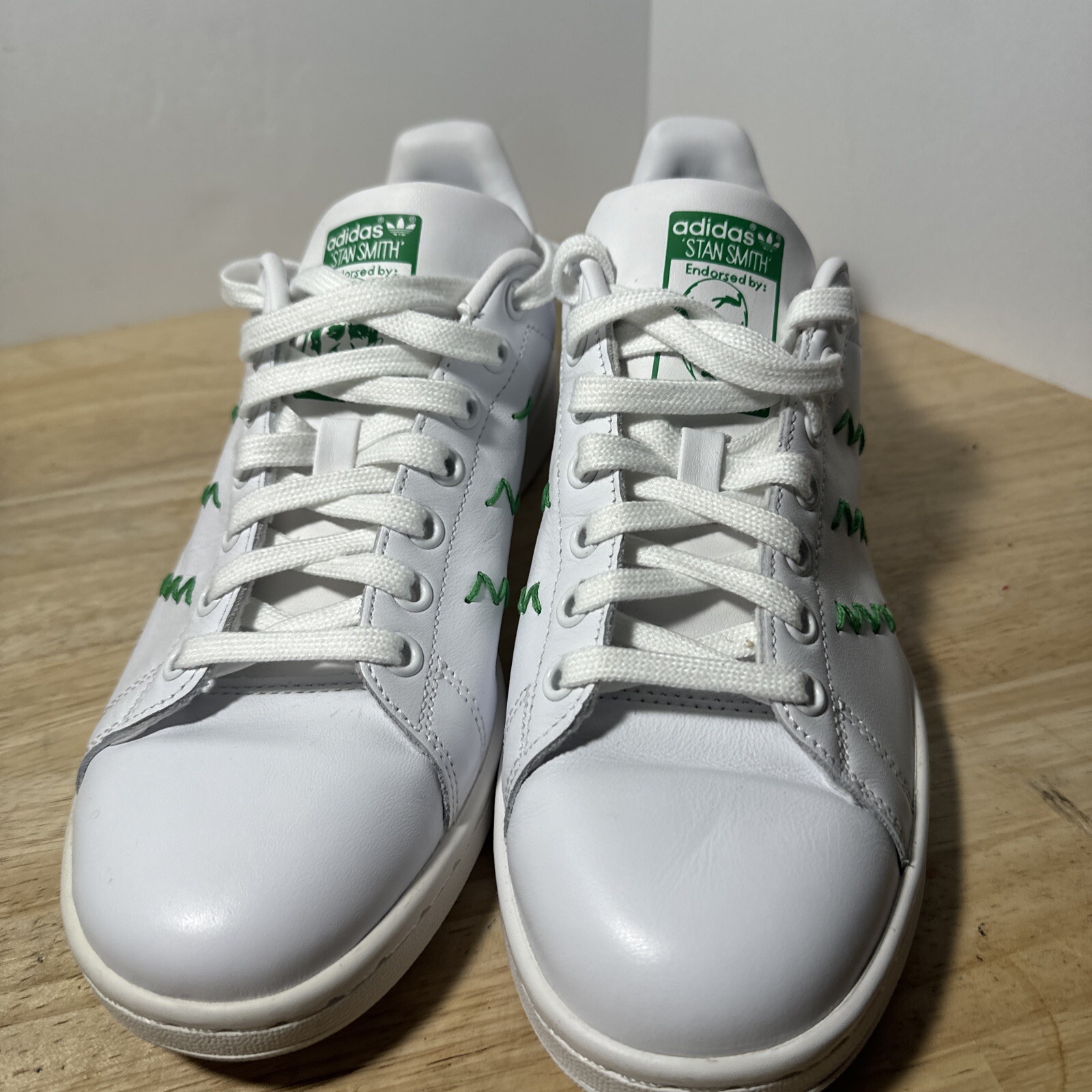 adidas Stan Smith Zigzag pattern, size 9 white sh… - image 4