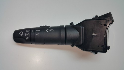 Nissan X - Trail 2003/2001-2007 2.2 Diesel 84KW Schalter Blinker 255408H701