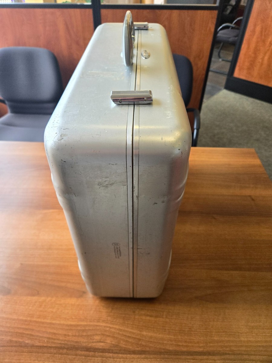 Vintage Zero Halliburton Silver Aluminum Briefcase Suitcase
