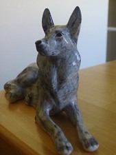 HOLLOHAZA HUNGARY HONGRIE PORCELAINE LOUP GRIS  LG 19,5 cm