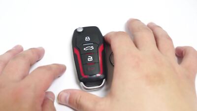 How To Replace The Battery In A 2015-2020 Ford F-150 Key Fob | Ford - Foto 12