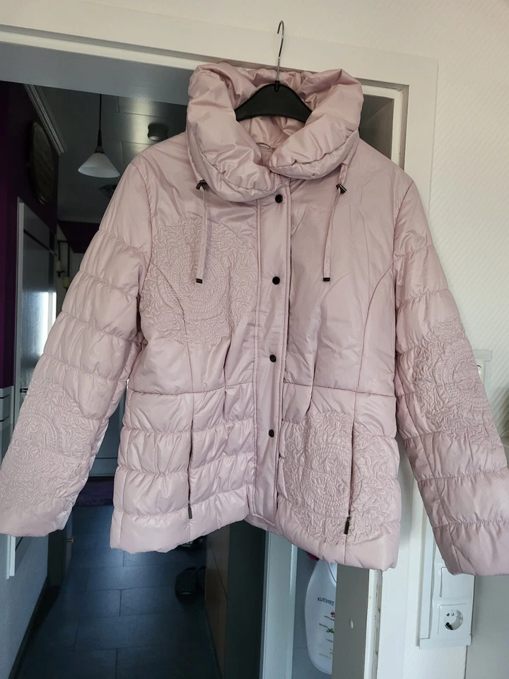 SIGNORA M. Steppjacke bestickt rosa Gr. 42