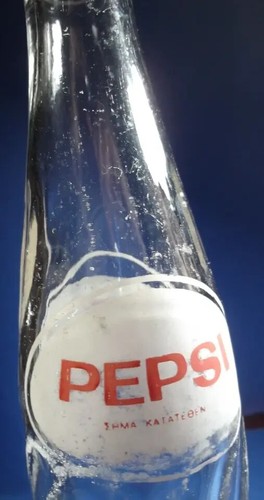 RARA BOTTIGLIA VINTAGE IN VETRO PEPSI COLA anni '60 circa è stata distribuita... - Foto 7 di 8