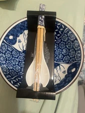 SH Home  Blue And White  Ramen Noodle Bowl 43 Oz. With Chopsticks And Spoon
